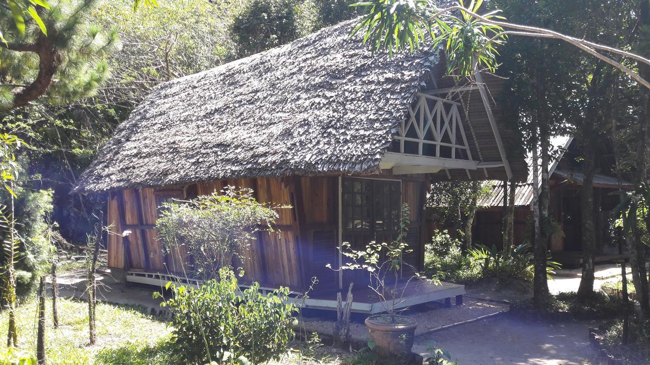 Les Acacias Bungalows Manambolo Exterior foto